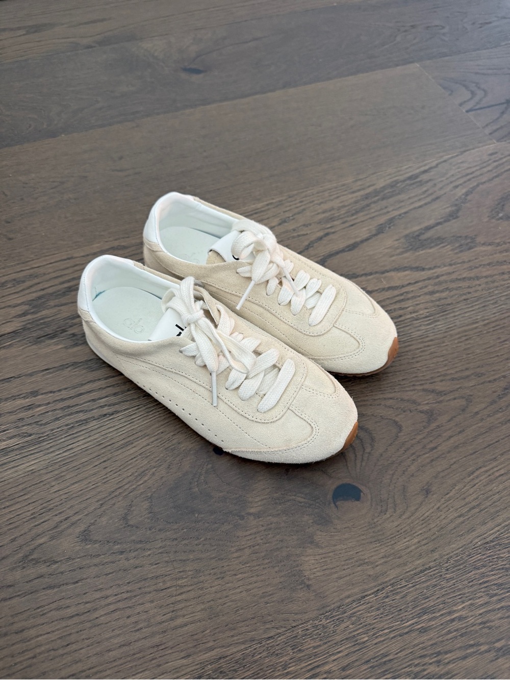 ALO Yoga Sunset Sneakers